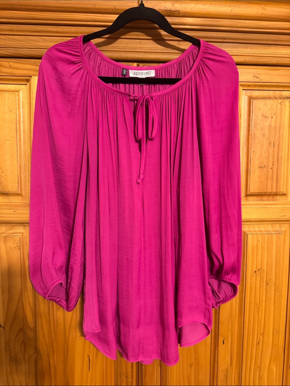Jennifer Lopez fuchsia top
